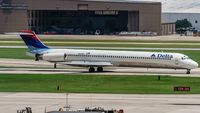 N910DL @ KSAT - decelerating after touchdown - by Friedrich Becker