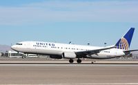 N69806 @ KLAS - Boeing 737-900ER