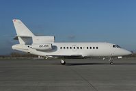 OE-IOD @ LOWW - IJM Falcon 900