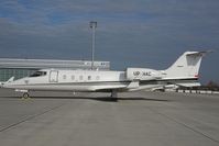 UR-NAC @ LOWW - Learjet 60