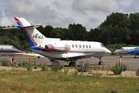 P4-ALE @ EGHH - At JETS...no comment on the beer! - by John Coates