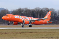 G-EZUI @ LOWS - easyjet - by Martin Nimmervoll