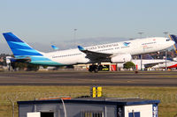 PK-GPI @ YSSY - OFF FROM 34L - by Bill Mallinson