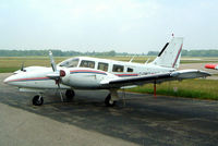 C-GMLD @ CYKF - Piper PA-34-200T Seneca II [34-7670068] Kitchener-Waterloo Regional 24/06/2005 - by Ray Barber