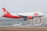 OE-LEU @ LOWW - Niki A320 - by Thomas Ranner