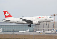 HB-IPU @ LOWW - Swiss A319 - by Thomas Ranner
