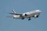 F-GSPM @ LFPG - Boeing 777-228 (ER), Short approach Rwy 08R, Roissy Charles De Gaulle Airport (LFPG-CDG) - by Yves-Q