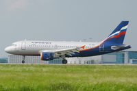 VQ-BBD @ LFPG - Airbus A319-111, Landing Rwy 26L, Roissy Charles De Gaulle Airport (LFPG-CDG) - by Yves-Q