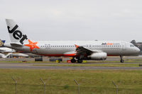 VH-JQL @ YSSY - TAXIO FROM 34R - by Bill Mallinson