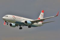 OE-LNR @ EGLL - Finals to 27L - by John Coates