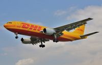 EI-OZB @ EGLL - Finals to 27L - by John Coates