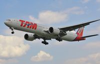 PT-MUC @ EGLL - Finals to 27L - by John Coates