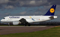 D-AILU @ EGSH - LU & Cosmo departing NWI after spray by Air Livery....