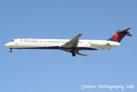N995DL @ KSRQ - Delta Flight 371 (N995DL) arrives at Sarasota-Bradenton International Airport following a flight from Hartsfield-Jackson Atlanta International Airport - by Donten Photography