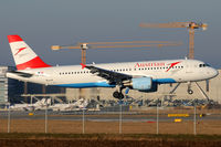 OE-LBM @ VIE - Austrian Airlines - by Chris Jilli