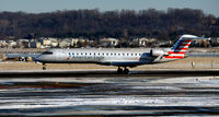 N528EG @ KDCA - Landing National - by Ronald Barker