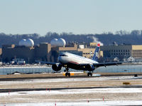 N747UW @ KDCA - Landing National - by Ronald Barker