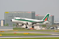 EI-IME @ LOWW - Arriving from Rome. - by David Pauritsch
