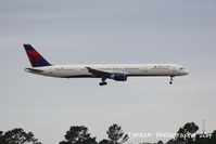 N593NW @ KMCO - Delta Flight 1451 (N593NW) arrives at Orlando International Airport following a flight from Detro Metro-Wayne County Airport - by Donten Photography