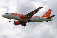 G-EZEC @ EGKK - Airbus A319-111 [2129] (EasyJet) Gatwick~G 19/07/2007 - by Ray Barber