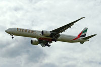 A6-EBE @ EGKK - Boeing 777-36NER [32788] (Emirates Airlines) Gatwick~G 19/07/2007 - by Ray Barber