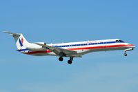 N821AE @ KMIA - American Eagle ERJ140 landing - by FerryPNL