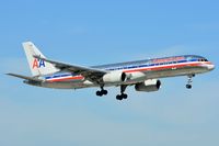 N668AA @ KMIA - American B752 landing in MIA - by FerryPNL