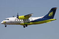 HB-AEV @ LEBL - Landing - by micka2b