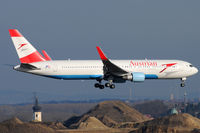 OE-LAY @ VIE - Austrian Airlines - by Chris Jilli