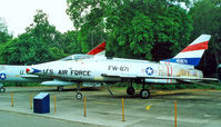 42265 @ EHSB - North American F-100D Super Sabre [223-145] Soesterberg~PH 11/08/2000 - by Ray Barber