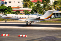 N857ST @ TNCM - N857ST