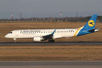 UR-EME @ LOWW - Ukraine International ERJ-190