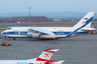 RA-82043 @ VIE - Volga Dnepr