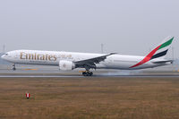 A6-ECJ @ VIE - Emirates - by Chris Jilli