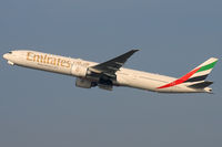 A6-ECJ @ VIE - Emirates - by Chris Jilli