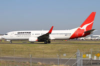 VH-VXT @ YSSY - taxiing to 34R - by Bill Mallinson