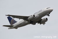 N821UA @ KSRQ - United Flight 617 (N821UA) departs Sarasota-Bradenton International Airport enroute to Chicago-O'Hare International Airport - by Donten Photography
