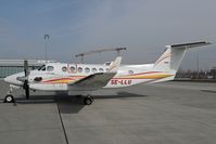 SE-LLU @ LOWW - Beech 300