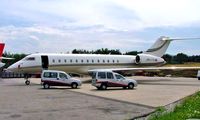 HB-ITG @ LSGG - Bombardier BD-700-1A10 Global Express [9036] Geneva~HB 23/07/2004