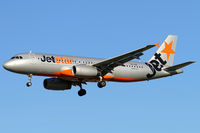 VH-VQF @ NZCH - finals to 02 - by Bill Mallinson
