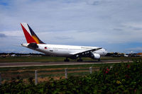 EI-CEB @ RPLL - EI-CEB in MNL - by Erik Oxtorp