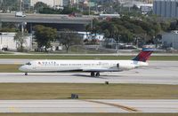 N999DN @ KFLL - MD-88