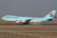 HL7603 @ LOWW - Korean B747 - by Thomas Ranner