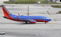 N487WN @ KFLL - Boeing 737-700 - by Mark Pasqualino