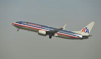 N919AN @ KLAX - Departing LAX on 25R - by Todd Royer