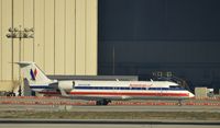 N435SW @ KLAX - Taxiing to gate at LAX - by Todd Royer
