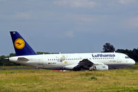 D-AILU @ EKCH - Airbus A319-114 [0744] (Lufthansa) Copenhagen-Kastrup~OY 11/06/2008. No wheels as runway is below the level of the grass.