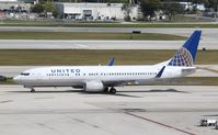 N73276 @ KFLL - Boeing 737-800