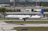 N37420 @ KFLL - Boeing 737-900ER - by Mark Pasqualino
