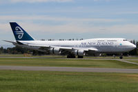 ZK-SUH @ NZCH - touch n go - by Bill Mallinson